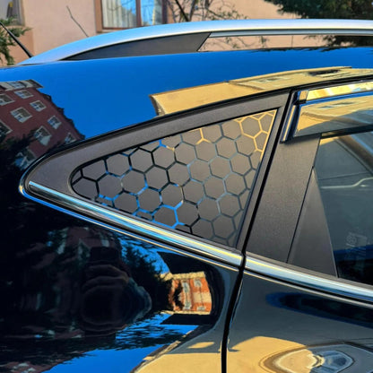 Seat Leon MK3 Honeycomb Butterfly Glass Decal: Durable Vinyl Plating